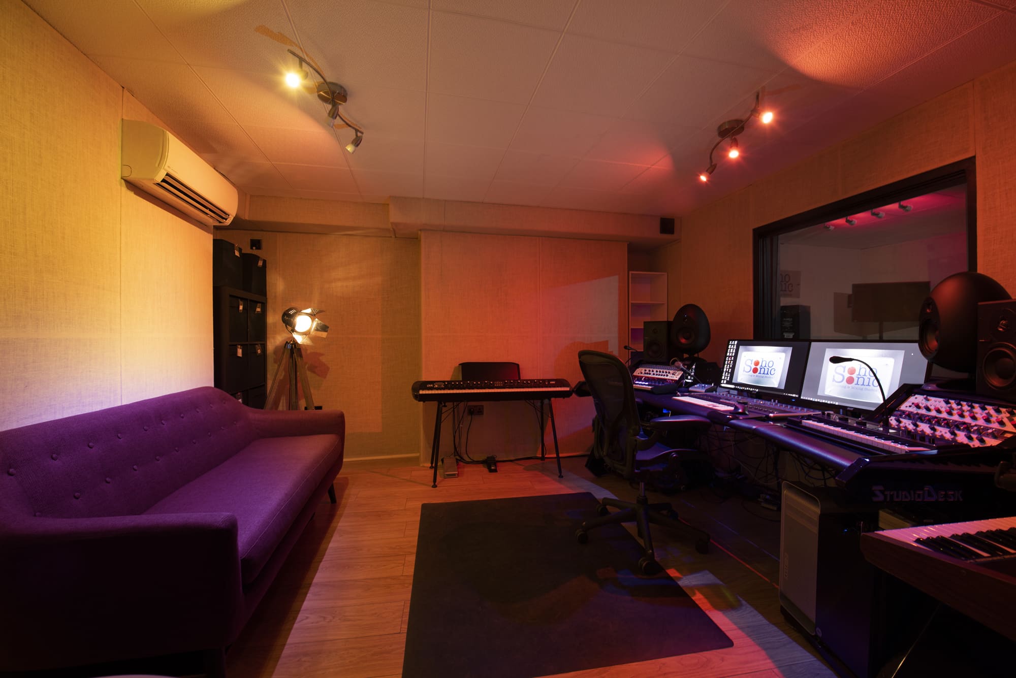 LOCATED IN CENTRAL LONDON, WE CAN ACCOMMODATE ALL YOUR AUDIO REQUIREMENTS